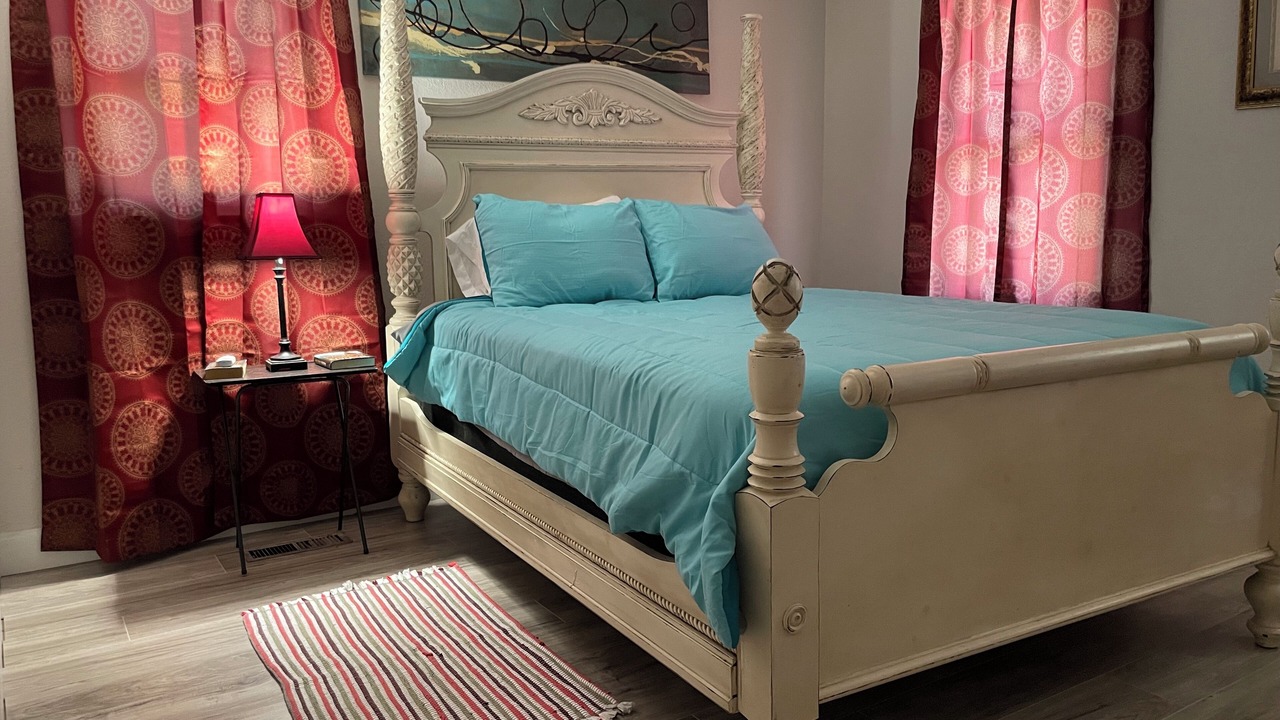 Photo of Bedroom in Hardy