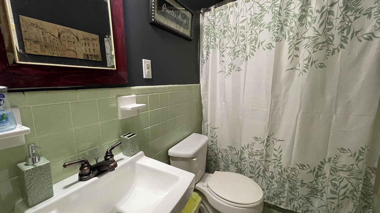 Photo of Bathroom in Hardy