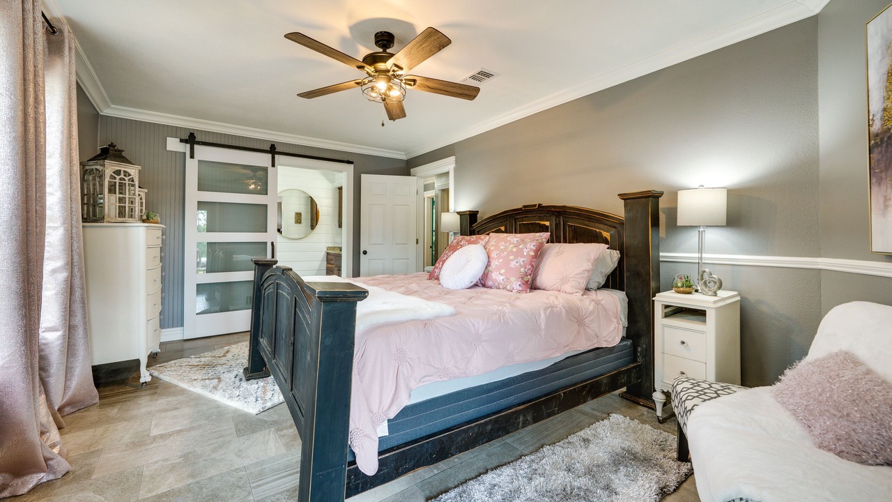 Photo of Bedroom in Broken Bow