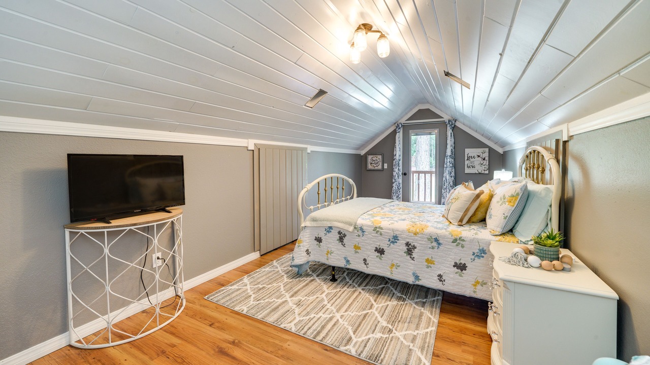 Photo of Bedroom in Broken Bow