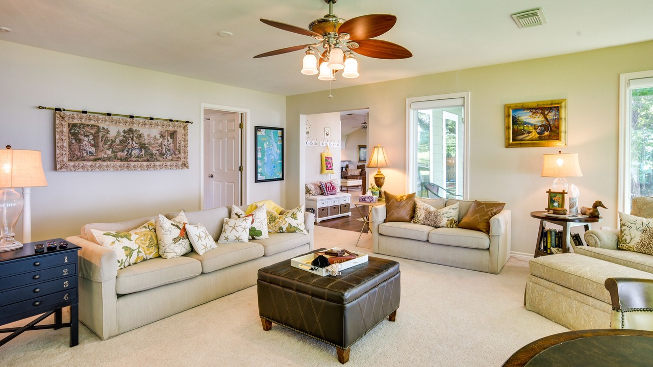 Photo of Livingroom in West Livingston
