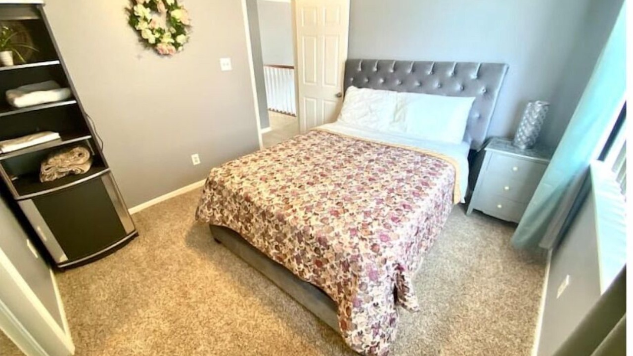 Photo of Bedroom in Pasadena