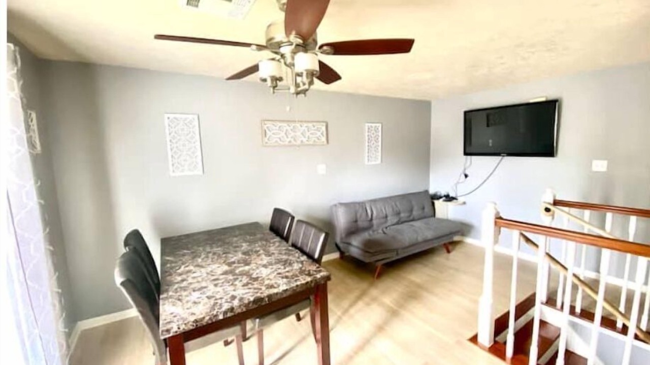 Photo of Livingroom in Pasadena