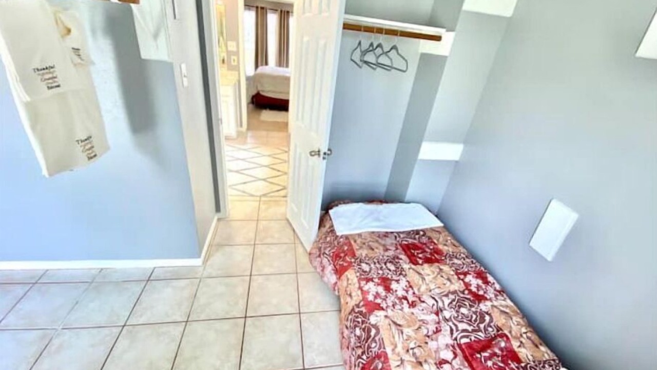 Photo of Bedroom in Pasadena