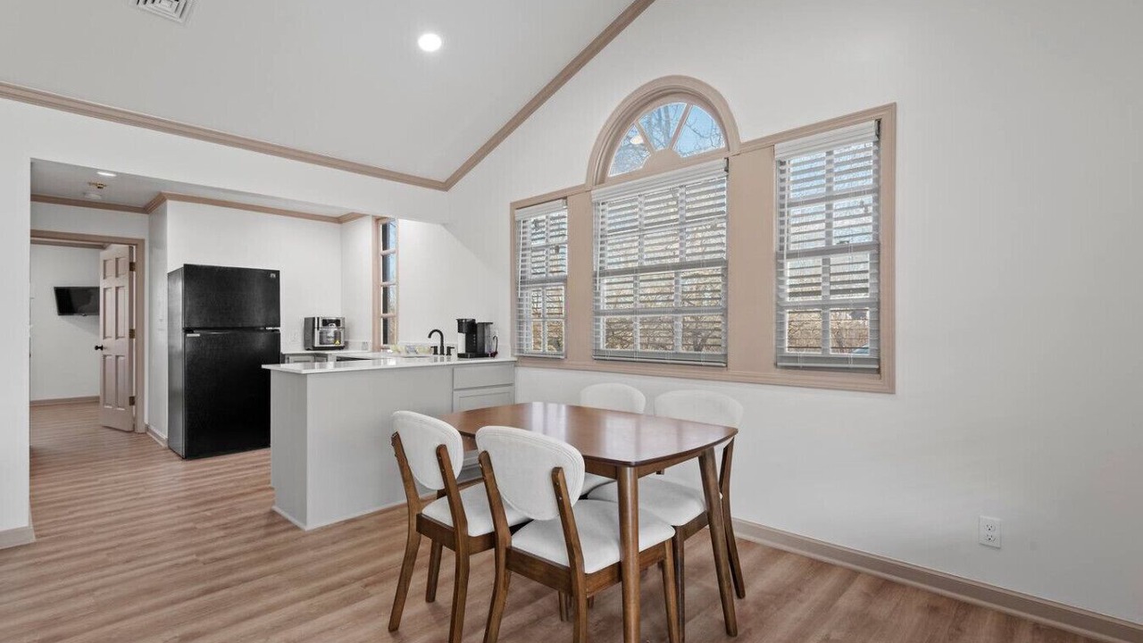 Photo of Others in Ramona