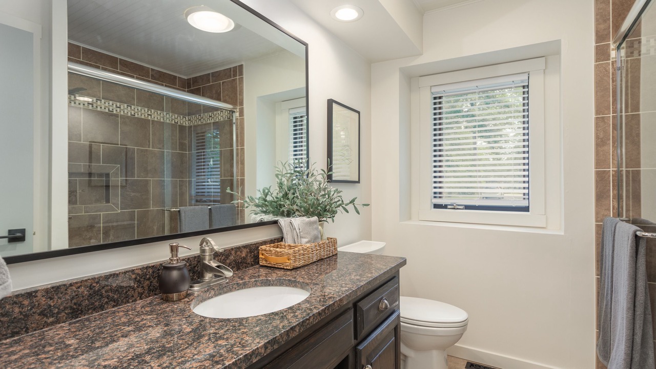 Photo of Bathroom in Alexandria