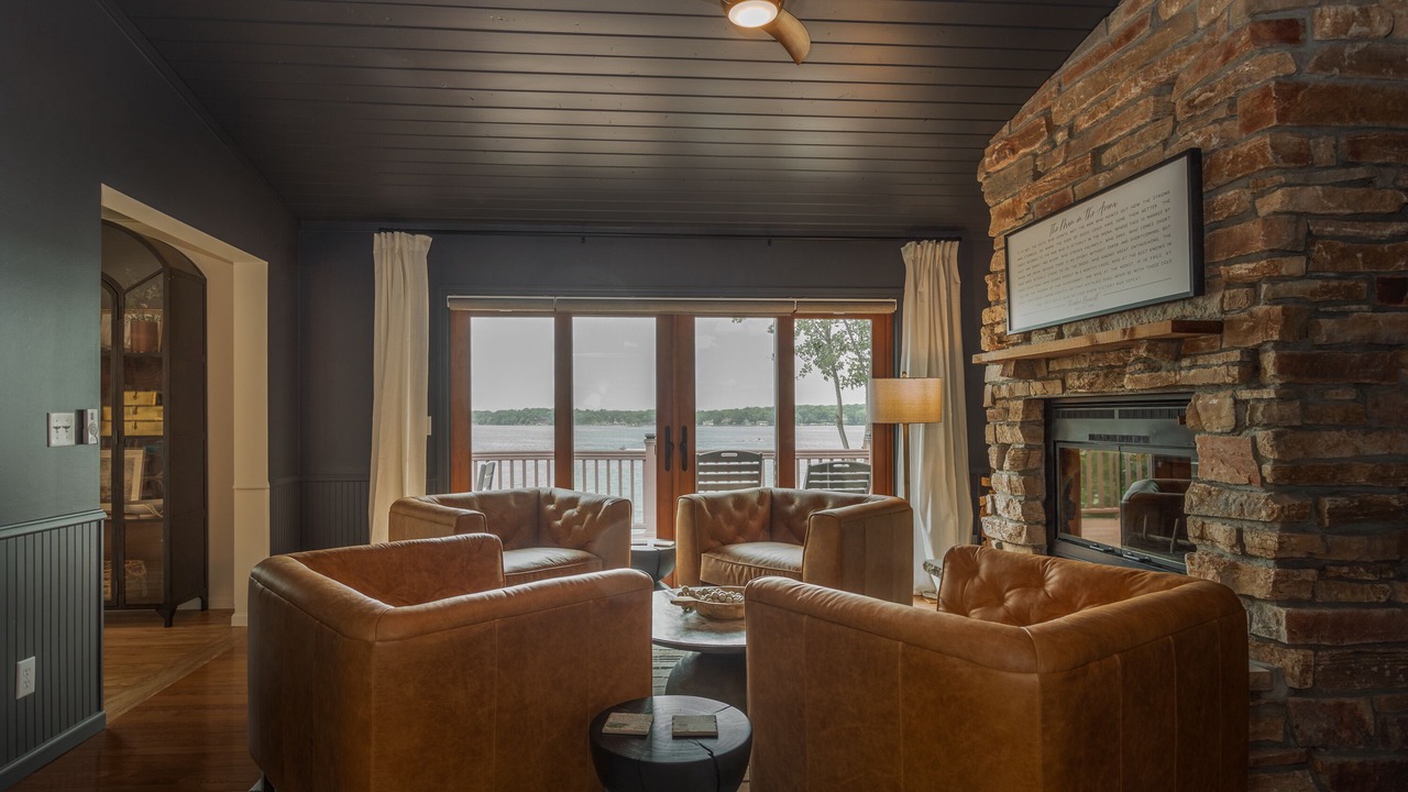 Photo of Livingroom in Alexandria