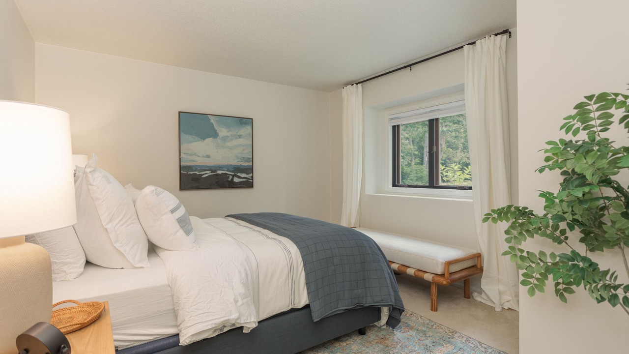 Photo of Bedroom in Alexandria