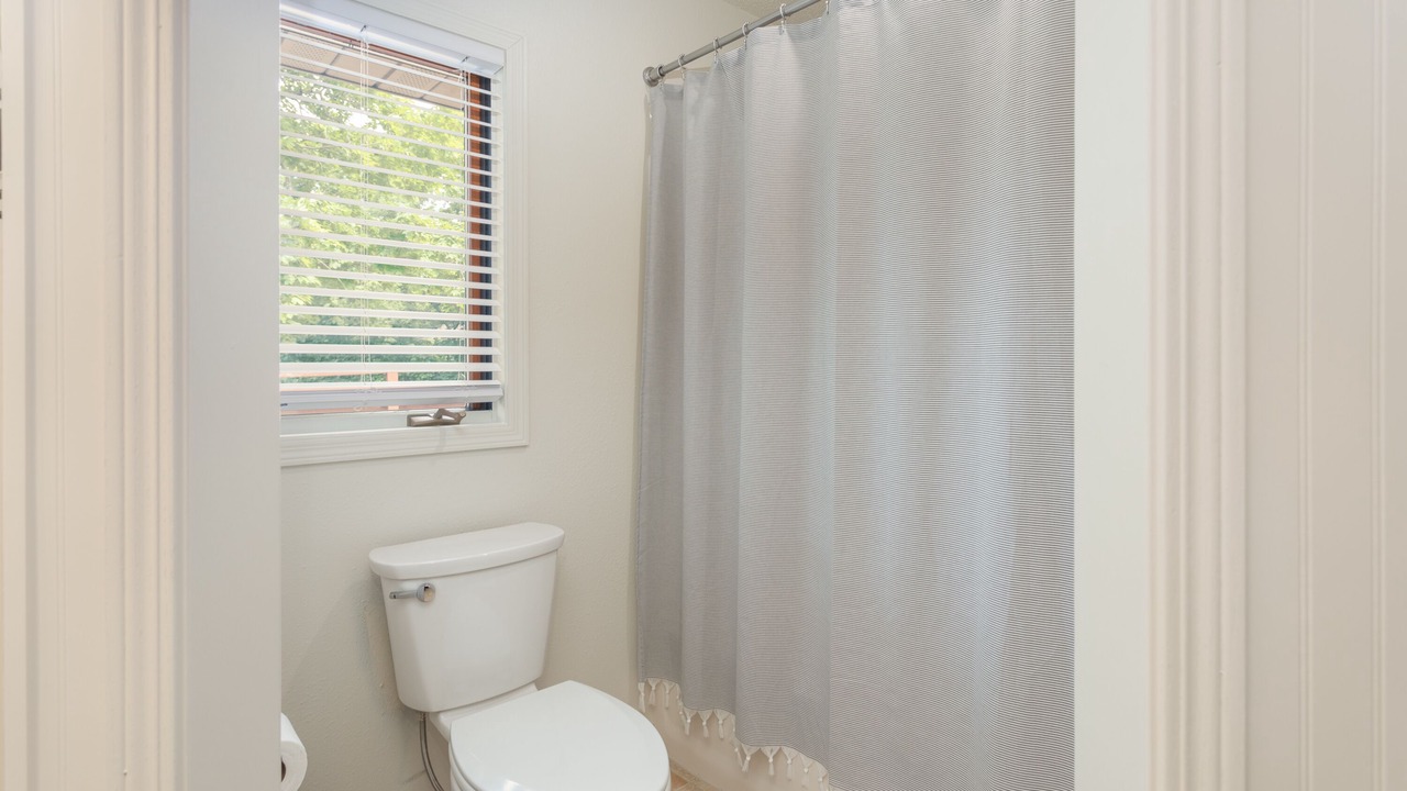 Photo of Bathroom in Alexandria