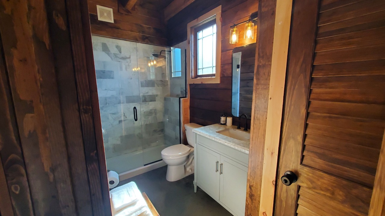 Photo of Bathroom in Hemp
