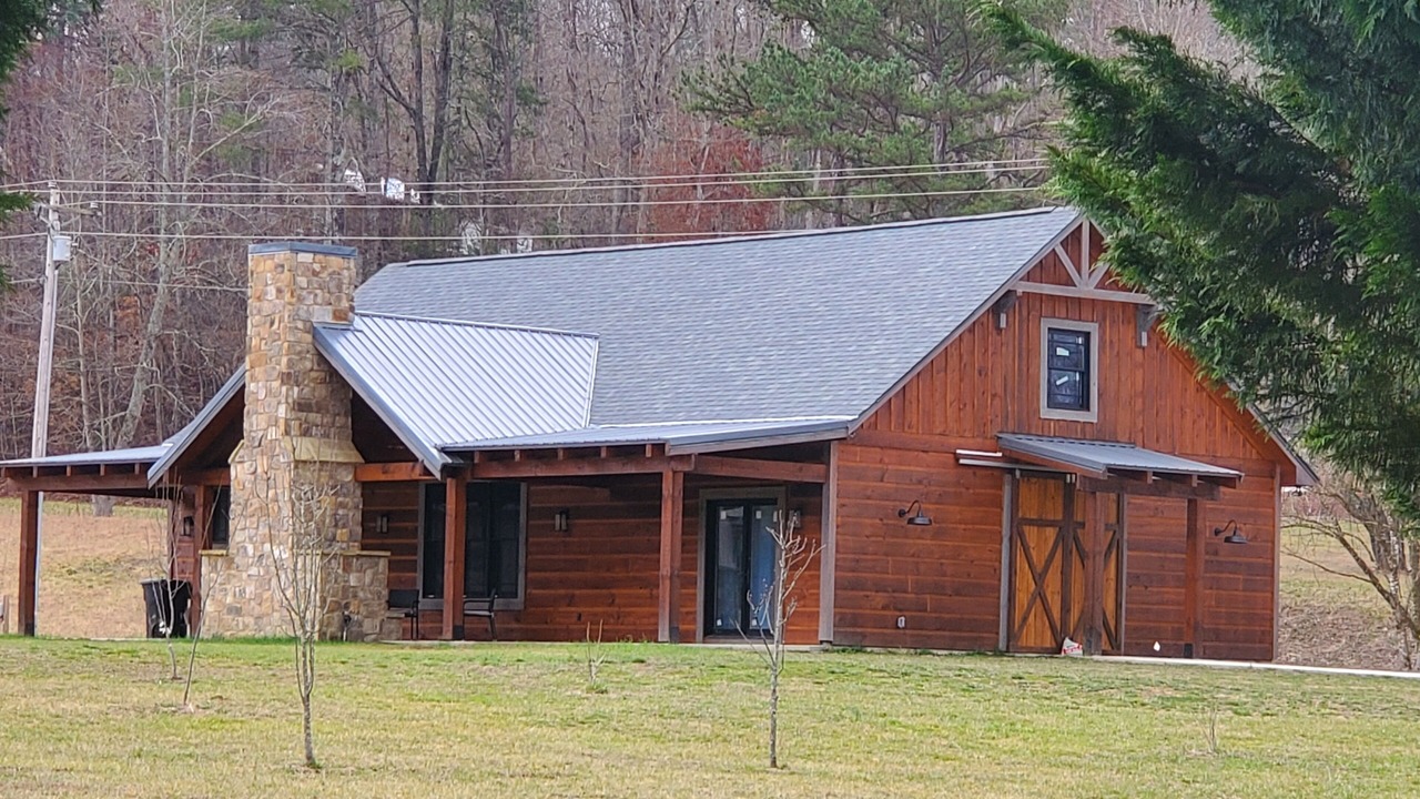 Photo of Outdoor in Hemp
