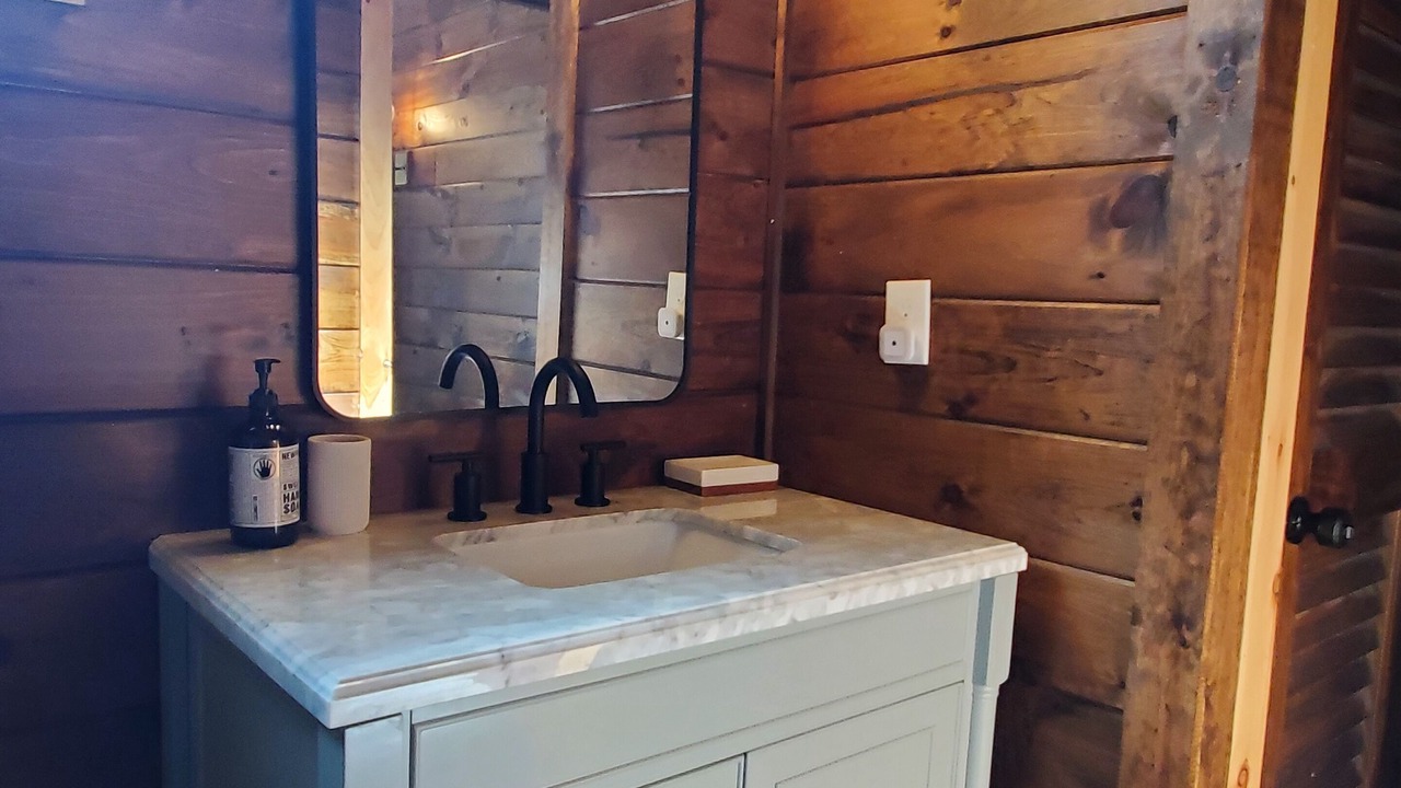 Photo of Bathroom in Hemp