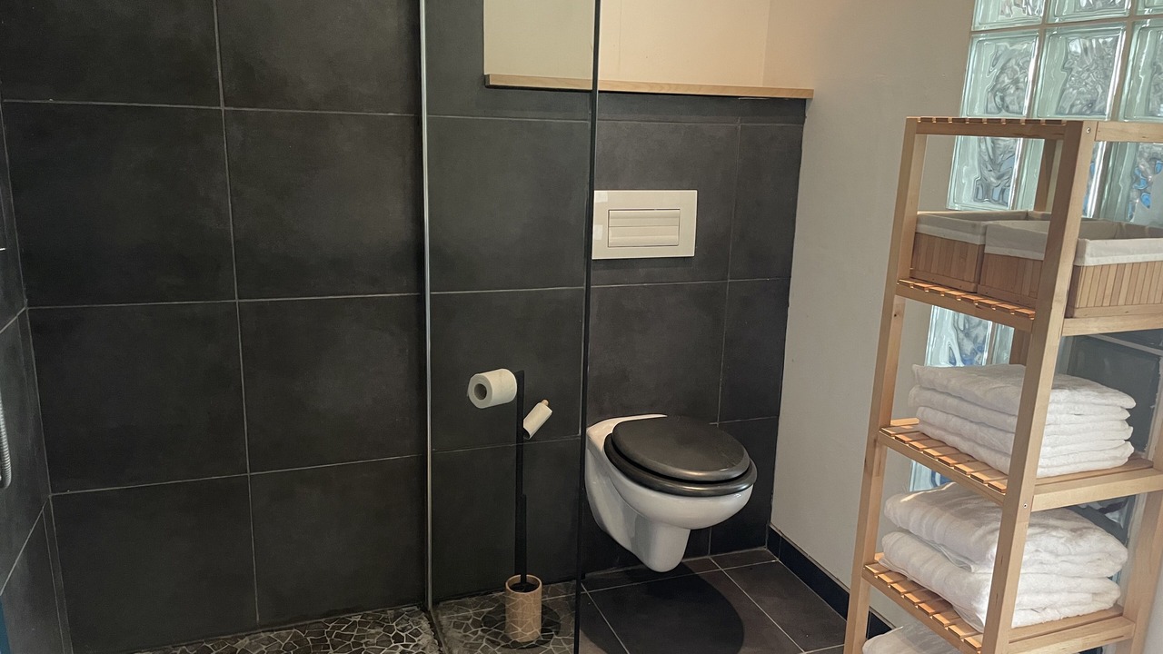 Photo of Bathroom in Assat