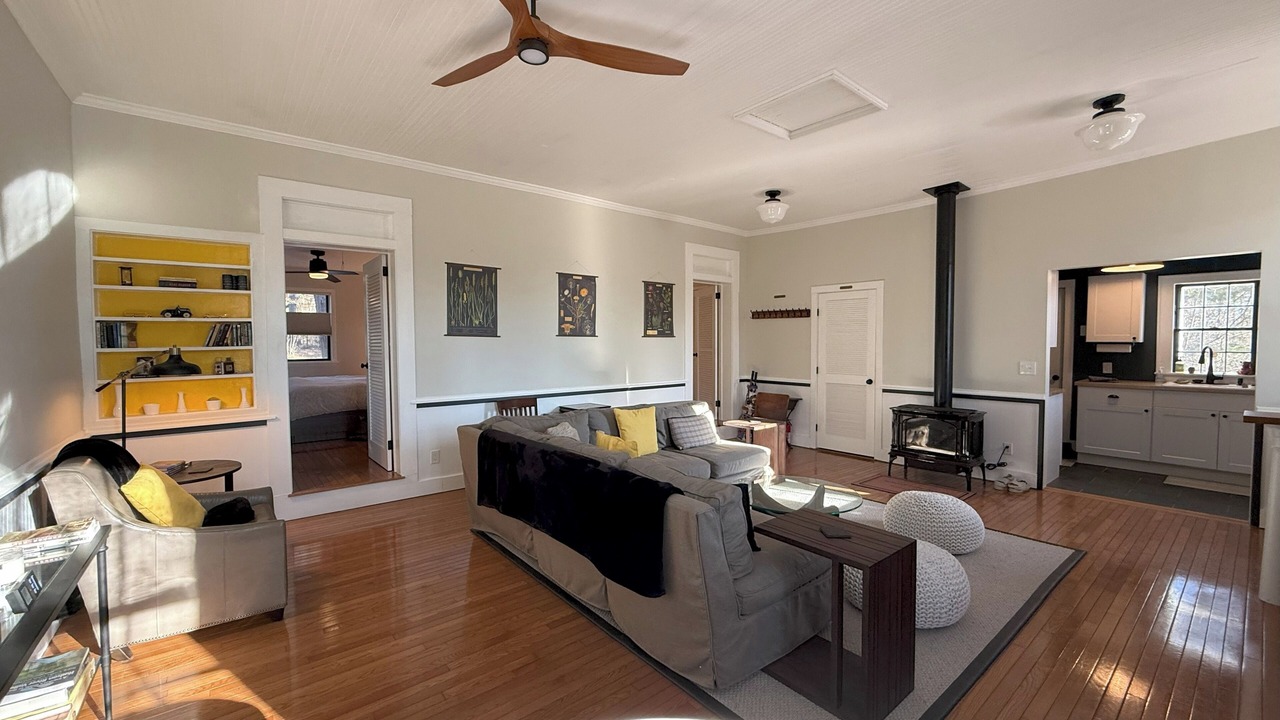 Photo of Livingroom in Town of Marbletown