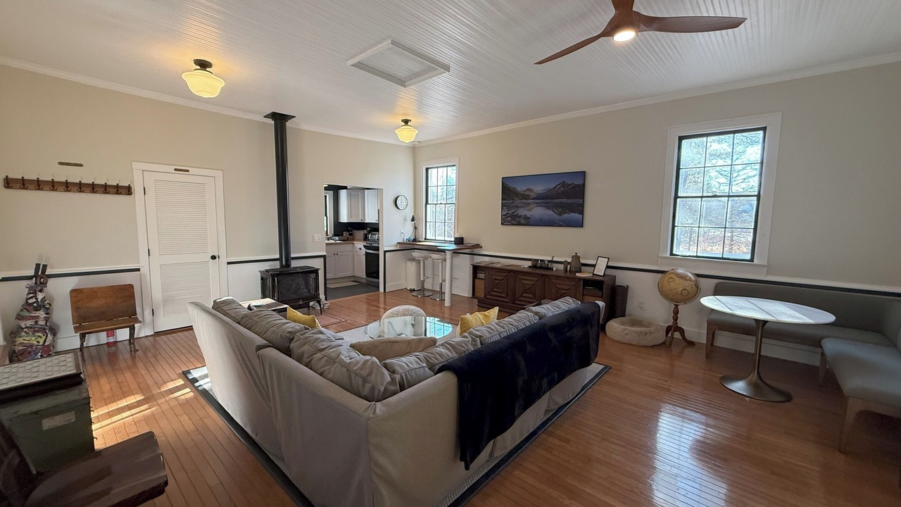 Photo of Livingroom in Town of Marbletown