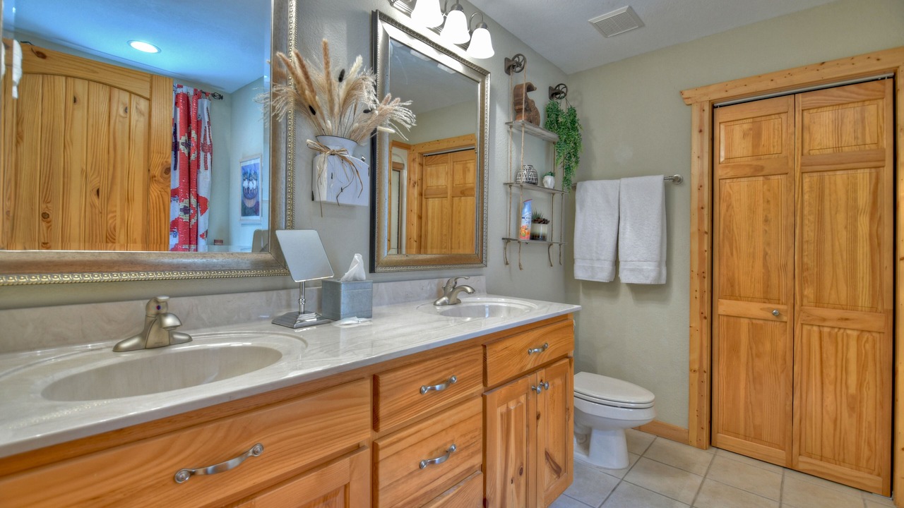 Photo of Bathroom in Ellijay