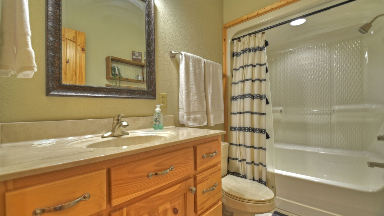 Photo of Bathroom in Ellijay