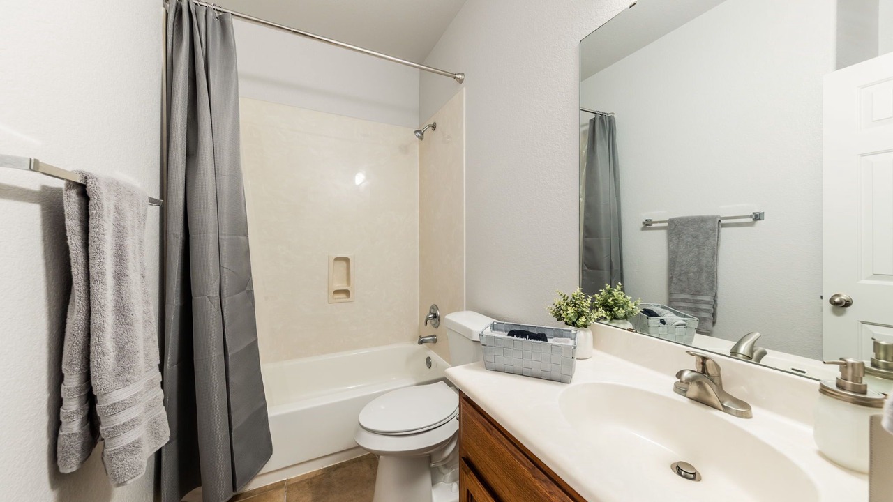 Photo of Bathroom in Elgin