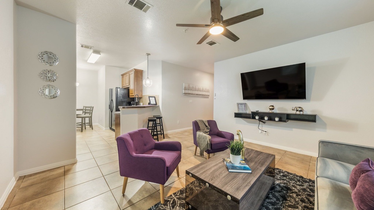 Photo of Livingroom in Elgin