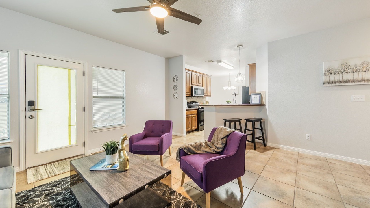 Photo of Livingroom in Elgin