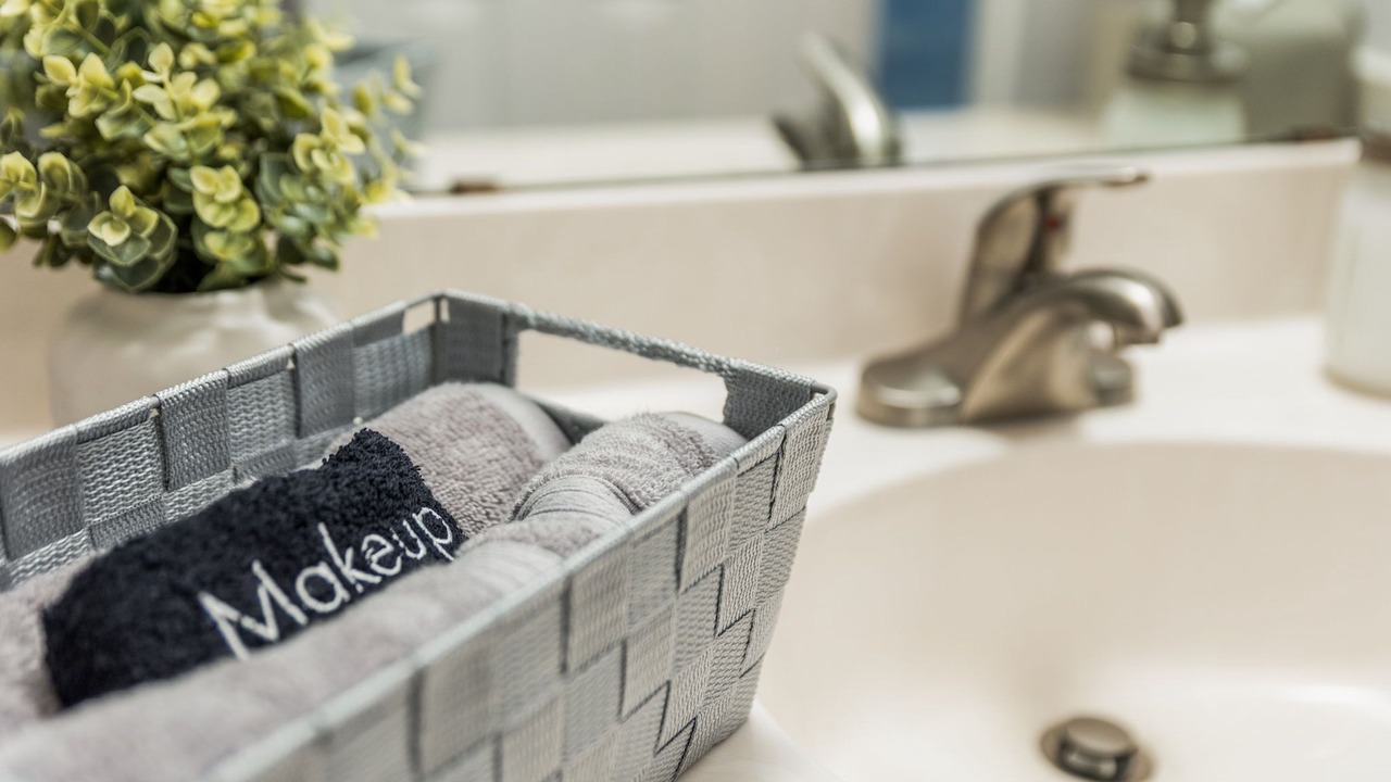 Photo of Bathroom in Elgin
