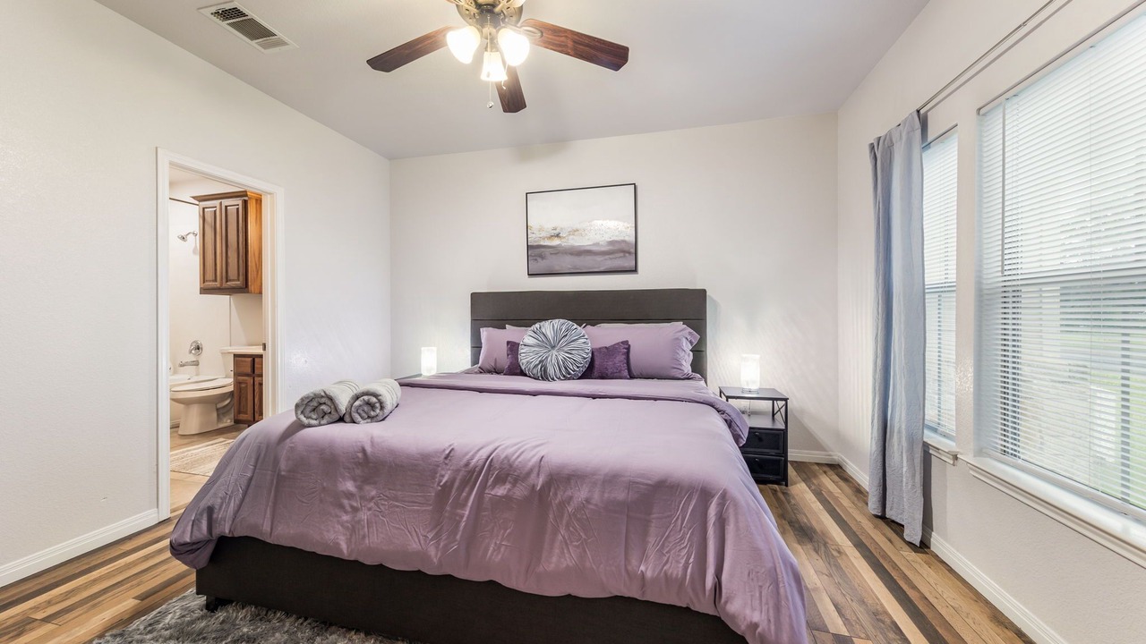 Photo of Bedroom in Elgin