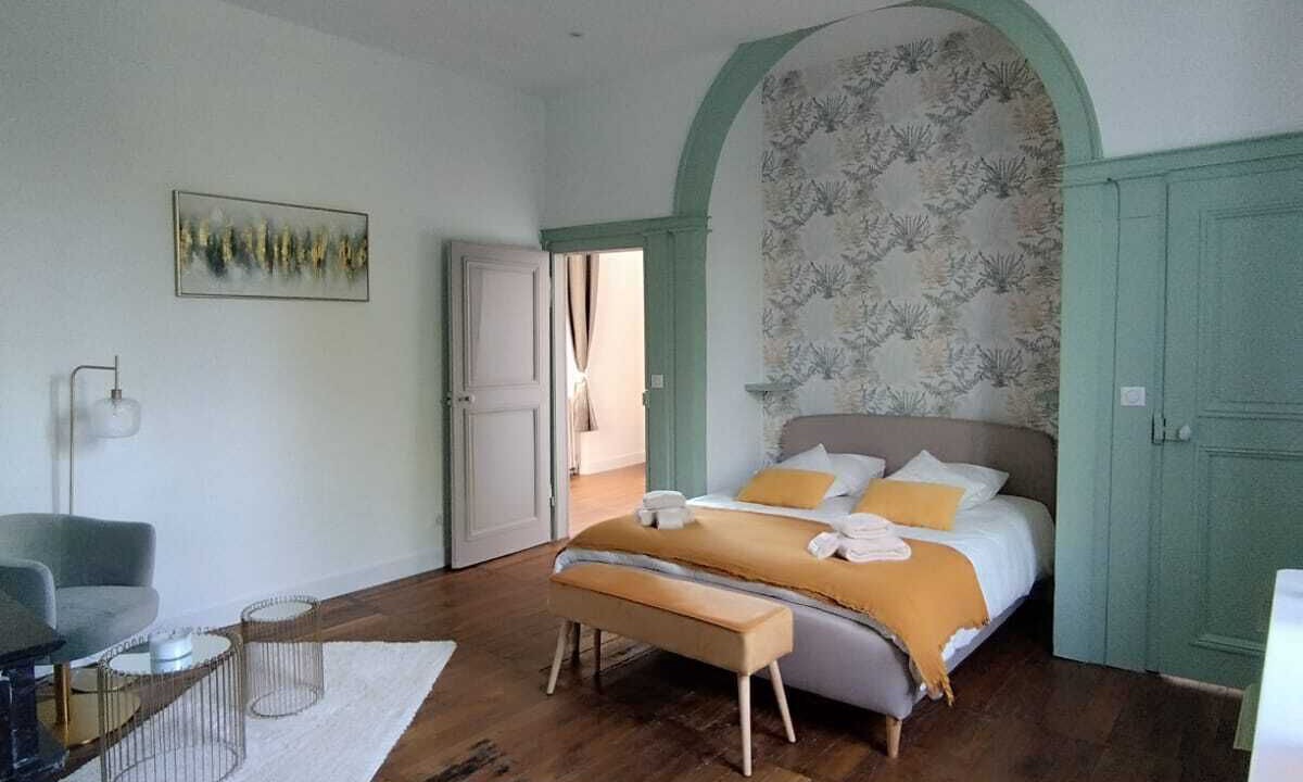 Photo of Bedroom in Chatelraould-Saint-Louvent