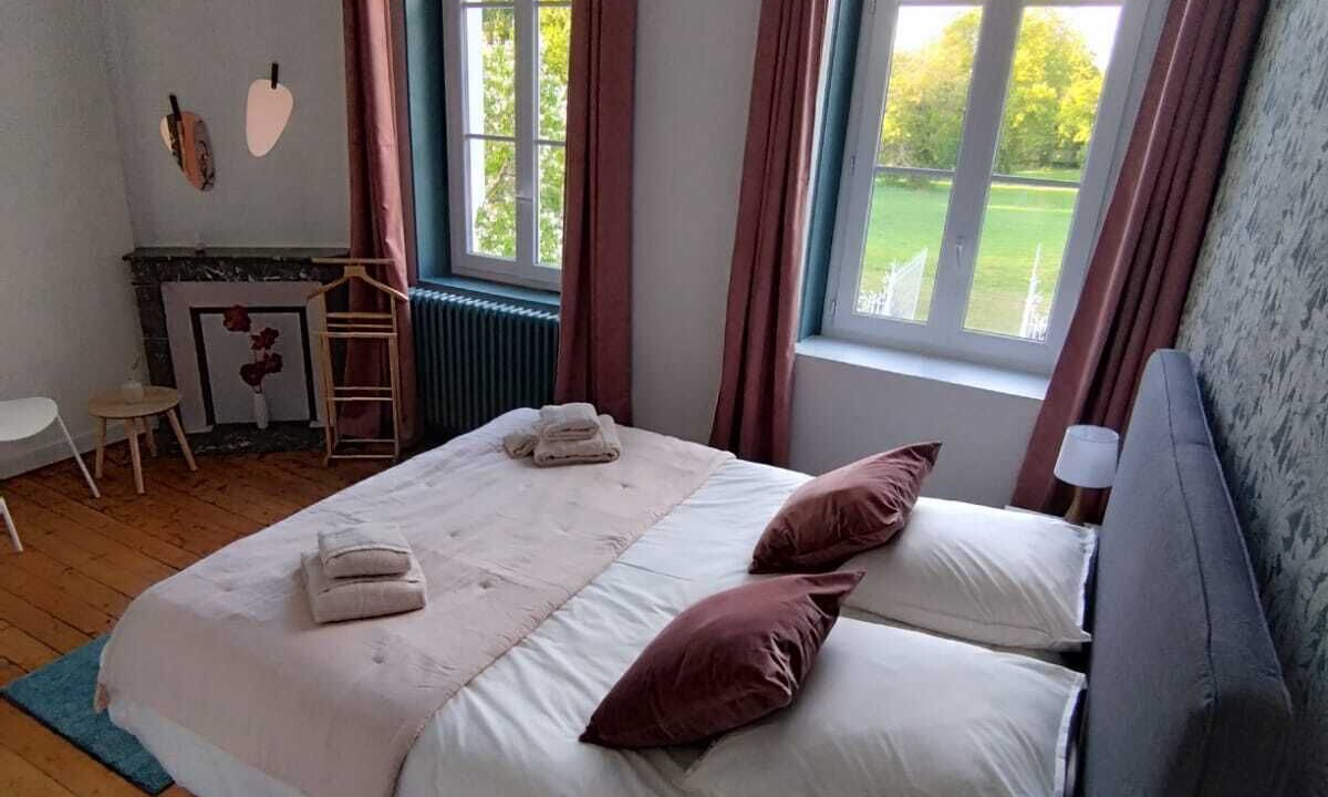 Photo of Bedroom in Chatelraould-Saint-Louvent