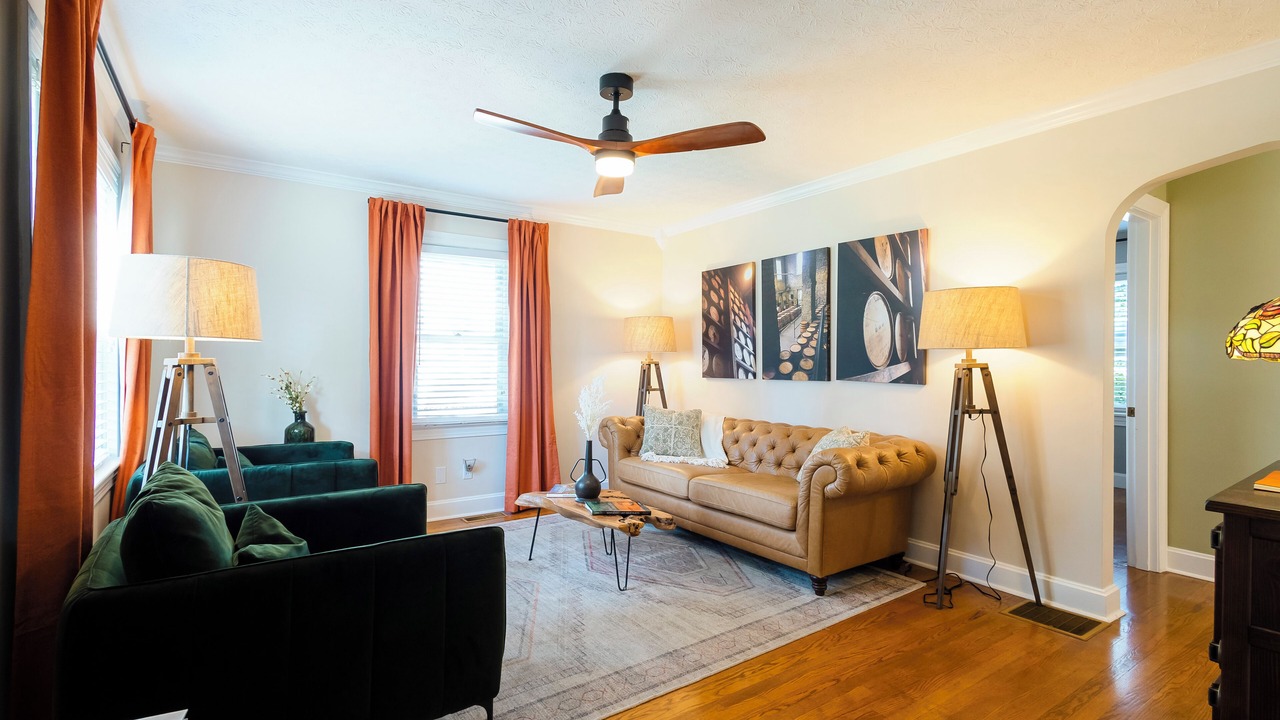 Photo of Livingroom in Bardstown