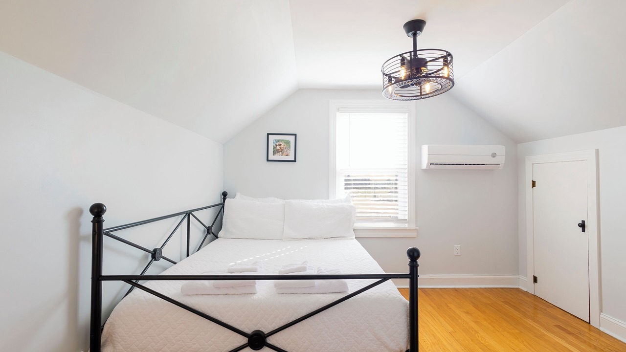 Photo of Bedroom in Bardstown