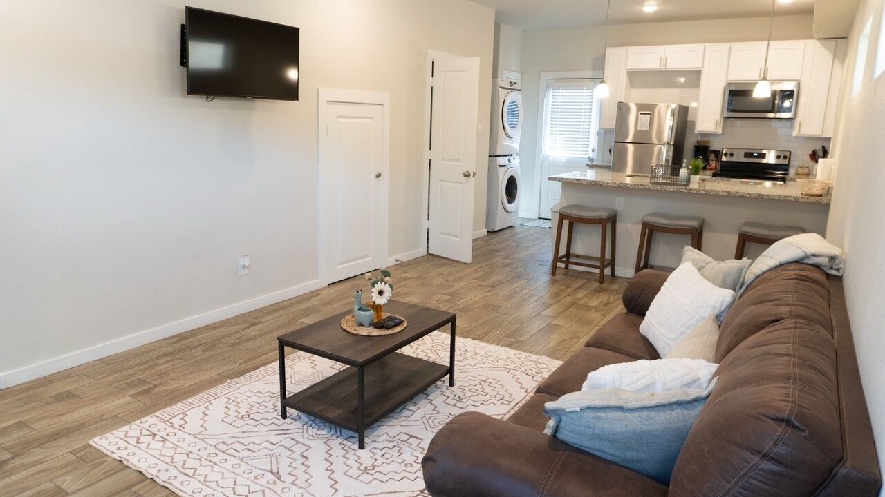 Photo of Livingroom in La Grange