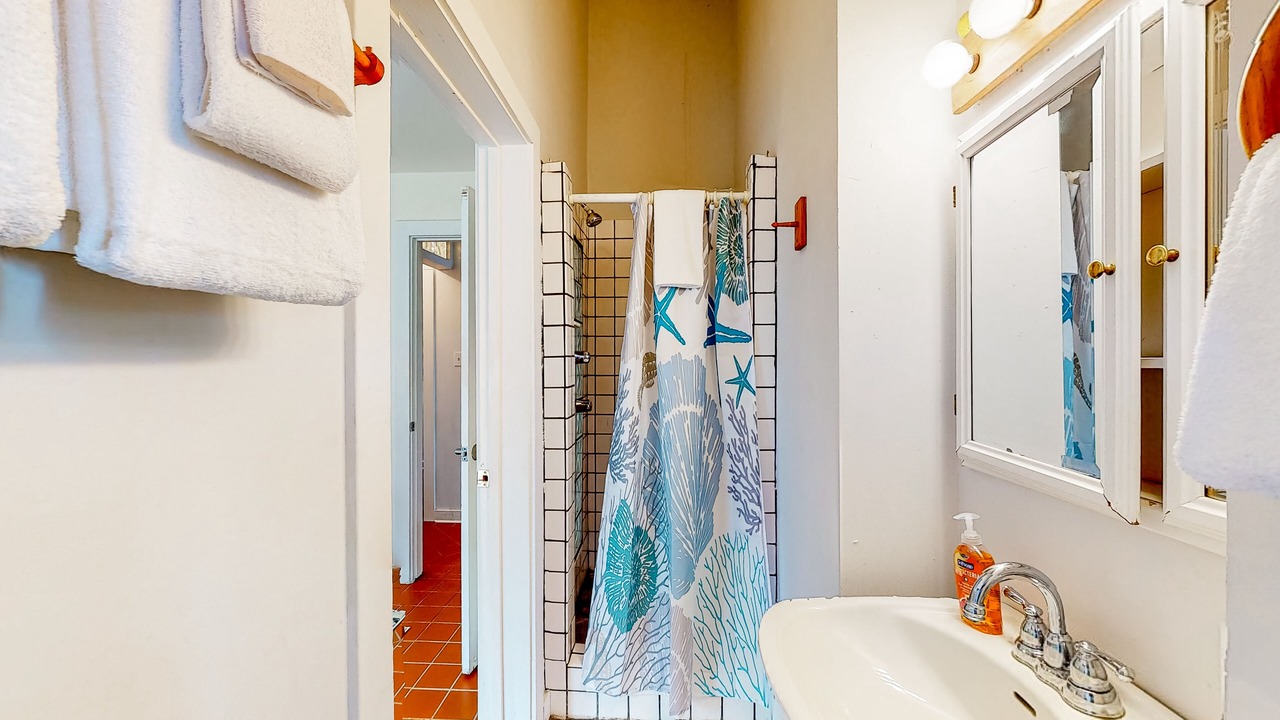 Photo of Bathroom in Elk