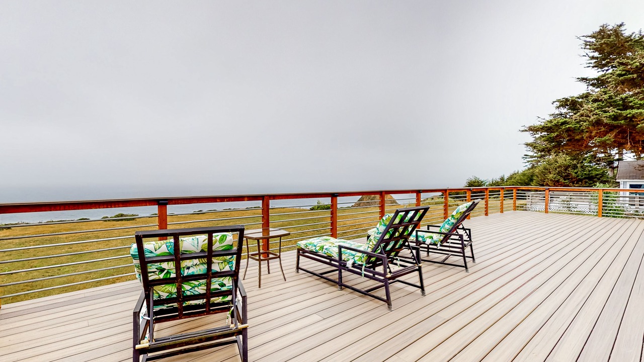 Photo of Patio Balcony in Elk