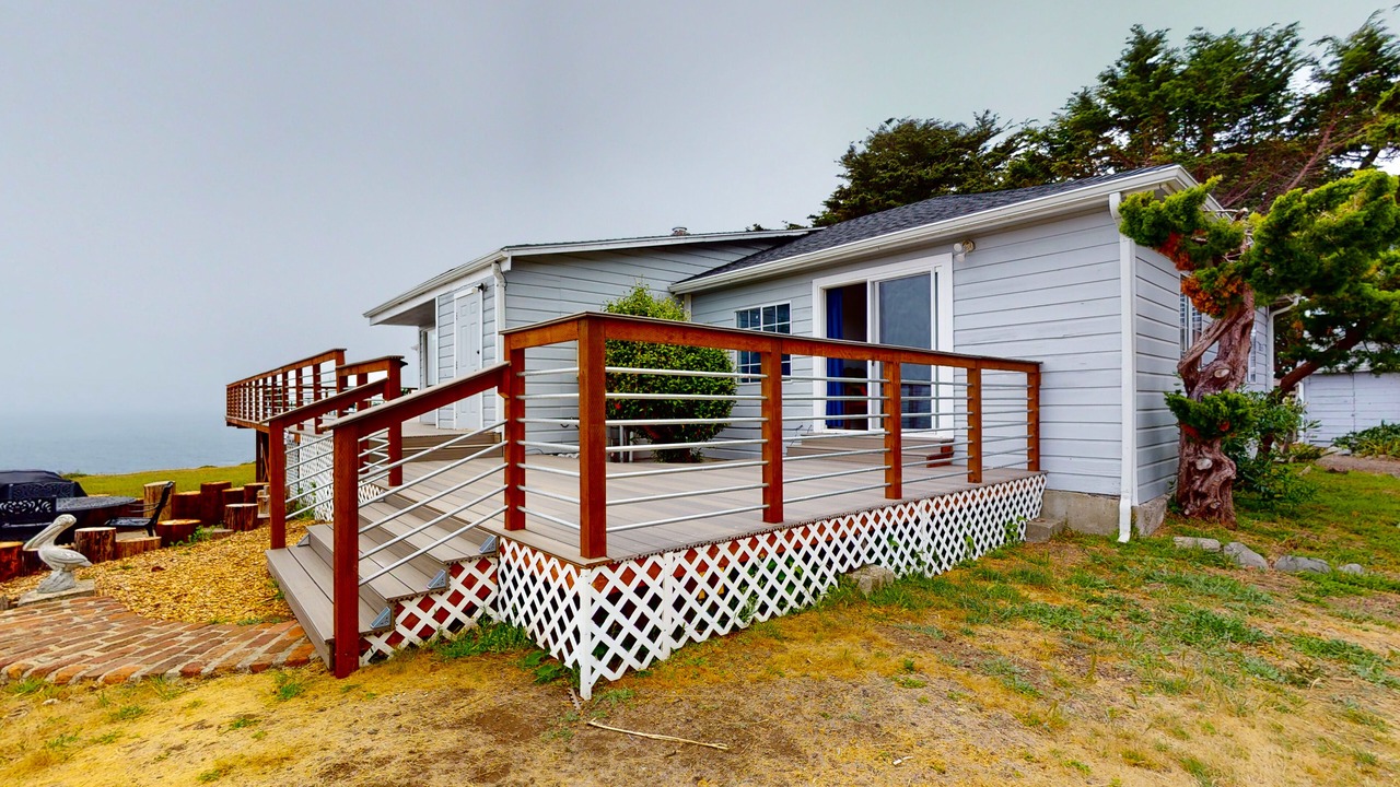 Photo of Patio Balcony in Elk