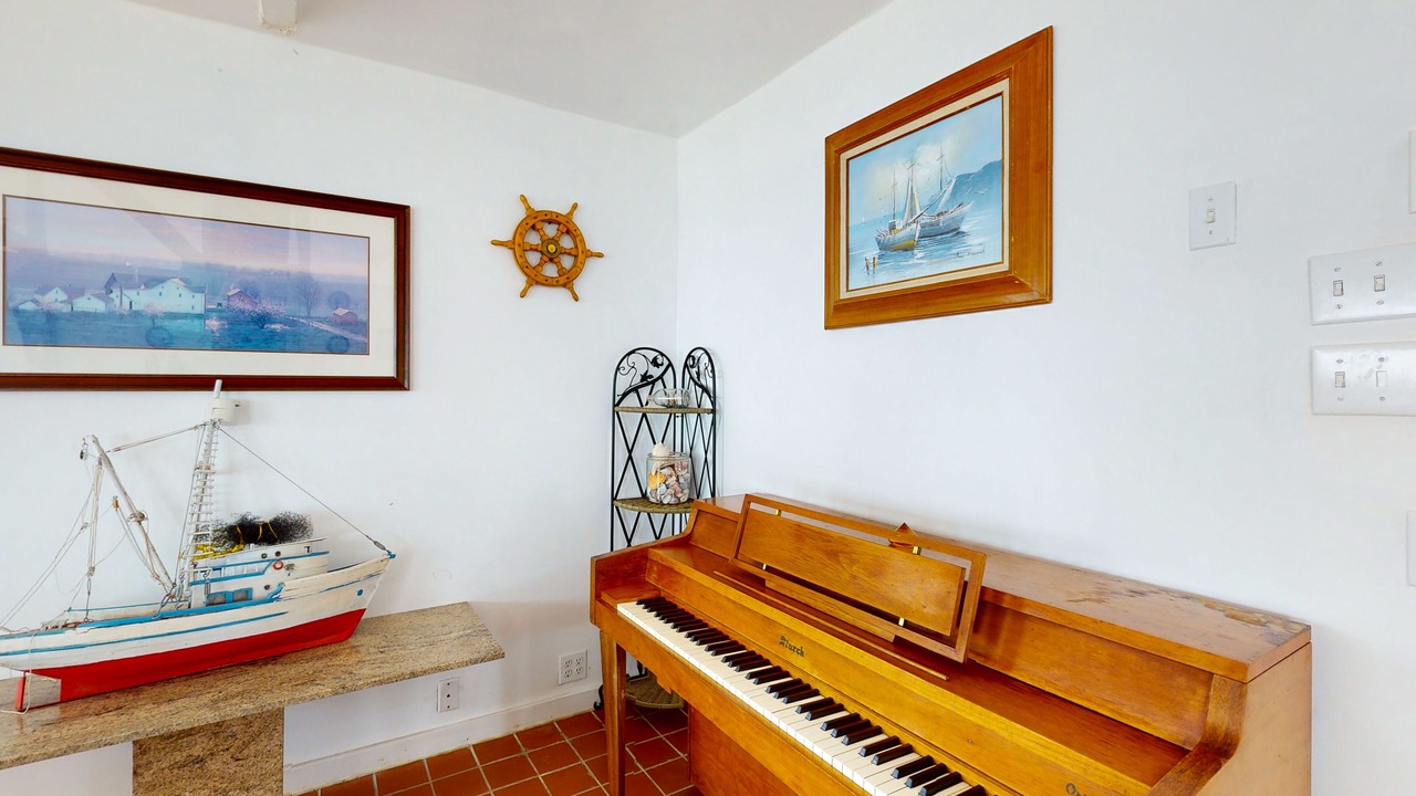 Photo of Others in Elk