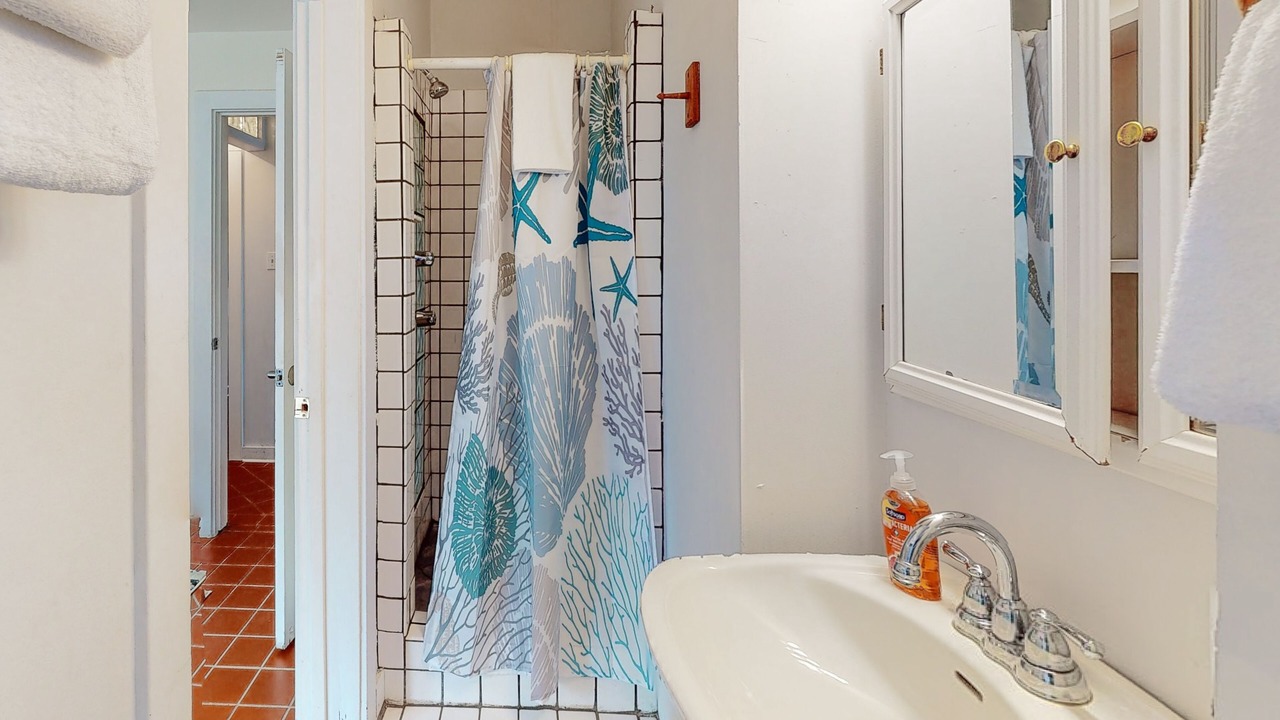 Photo of Bathroom in Elk