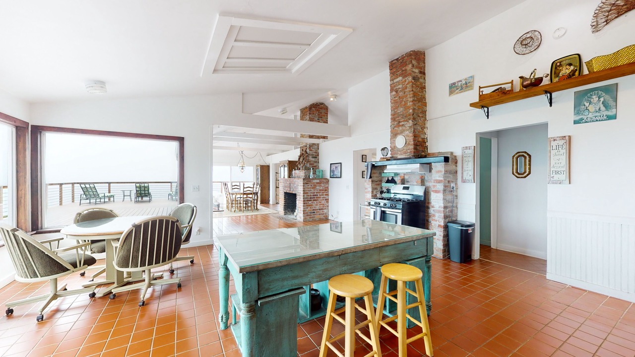 Photo of Others in Elk