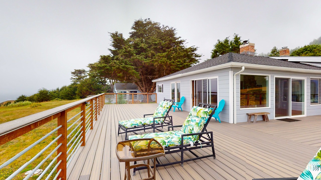 Photo of Patio Balcony in Elk