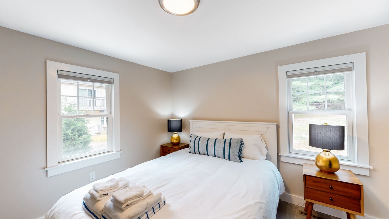 Photo of Bedroom in Cotuit