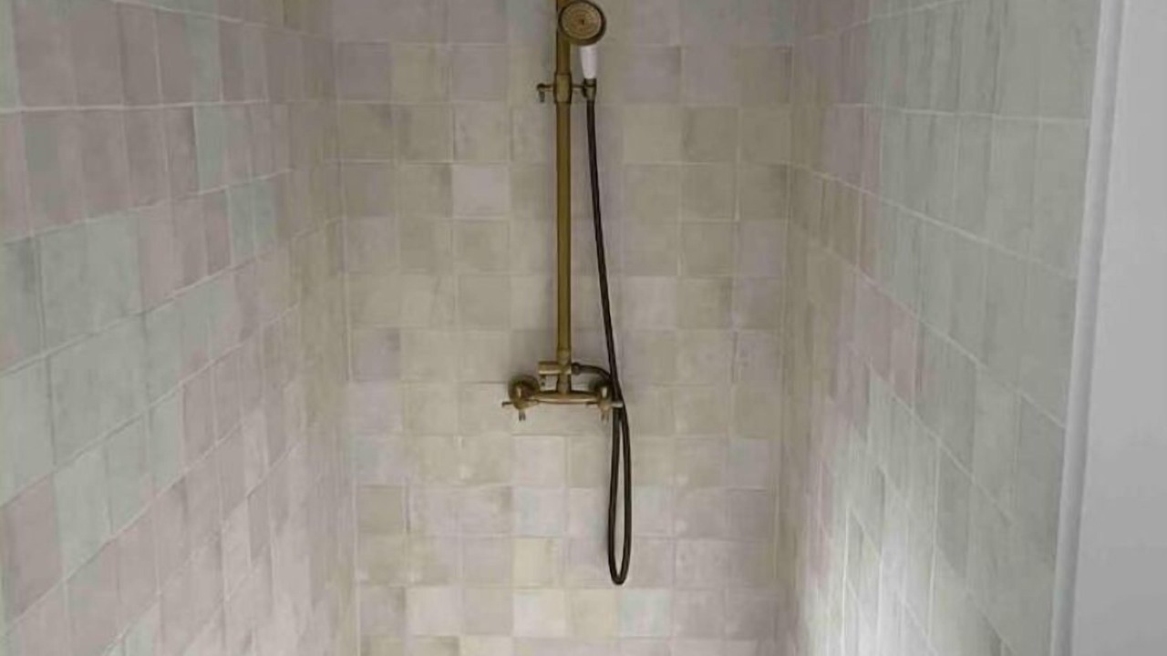 Photo of Bathroom in Gonneville-sur-Mer