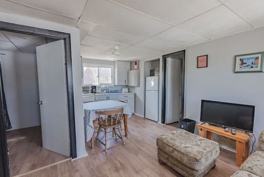 Photo of Livingroom in Frontenac