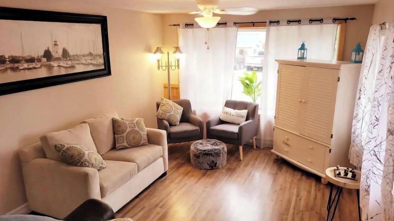 Photo of Livingroom in West Arm