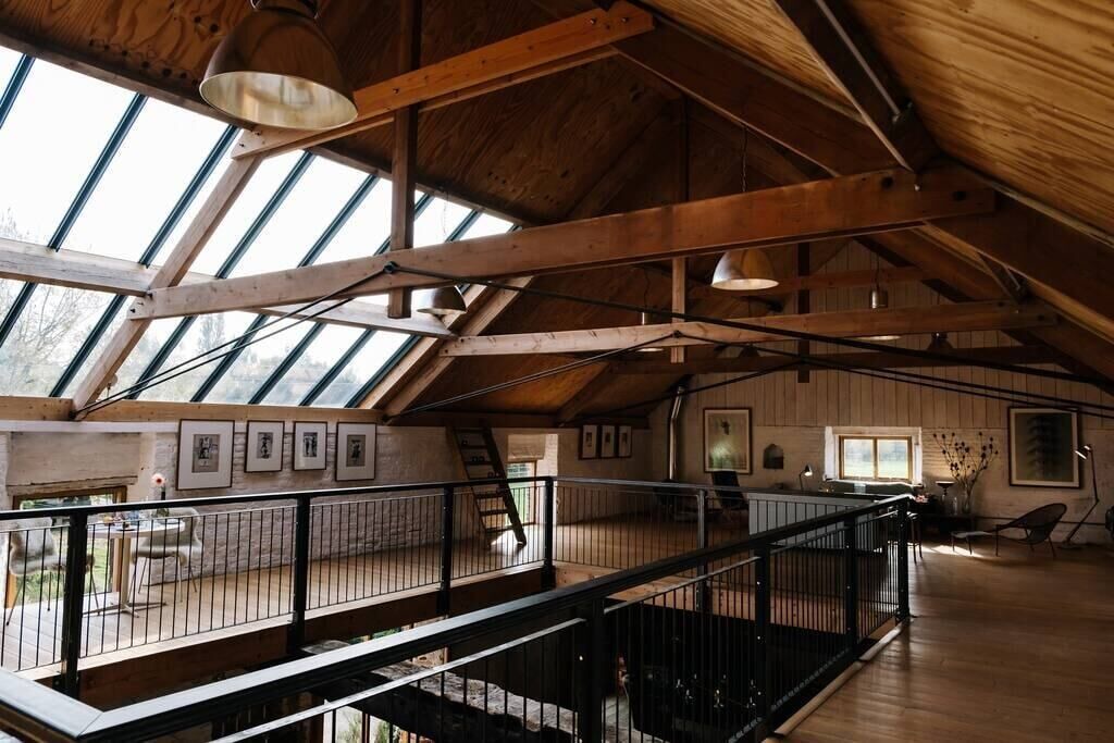 Photo of Others in Eye