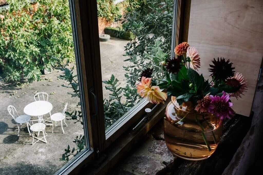 Photo of Others in Eye