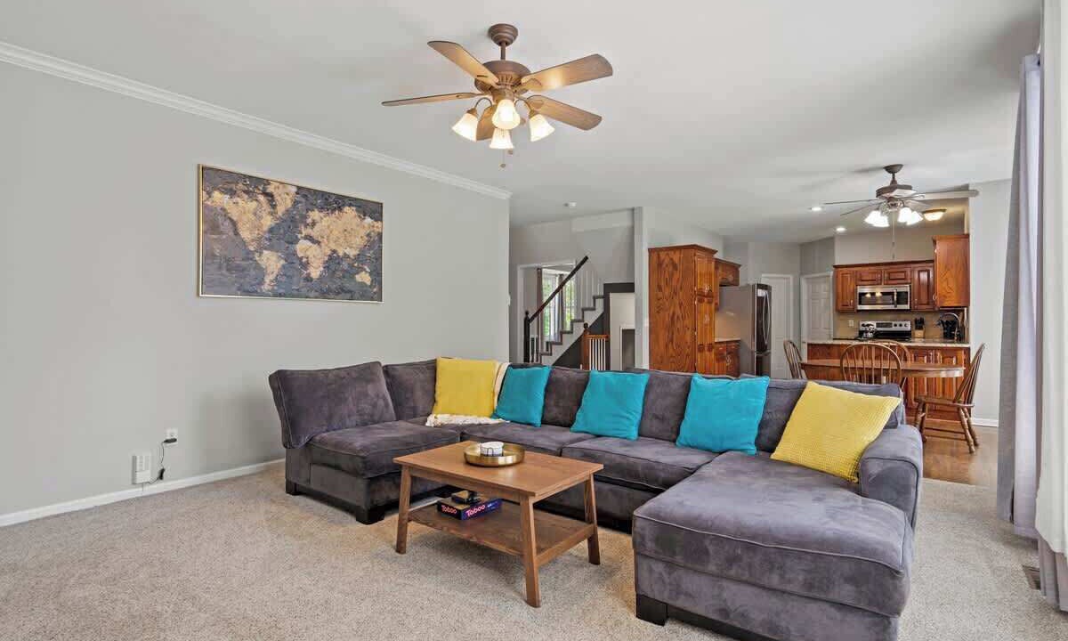 Photo of Livingroom in Shawnee