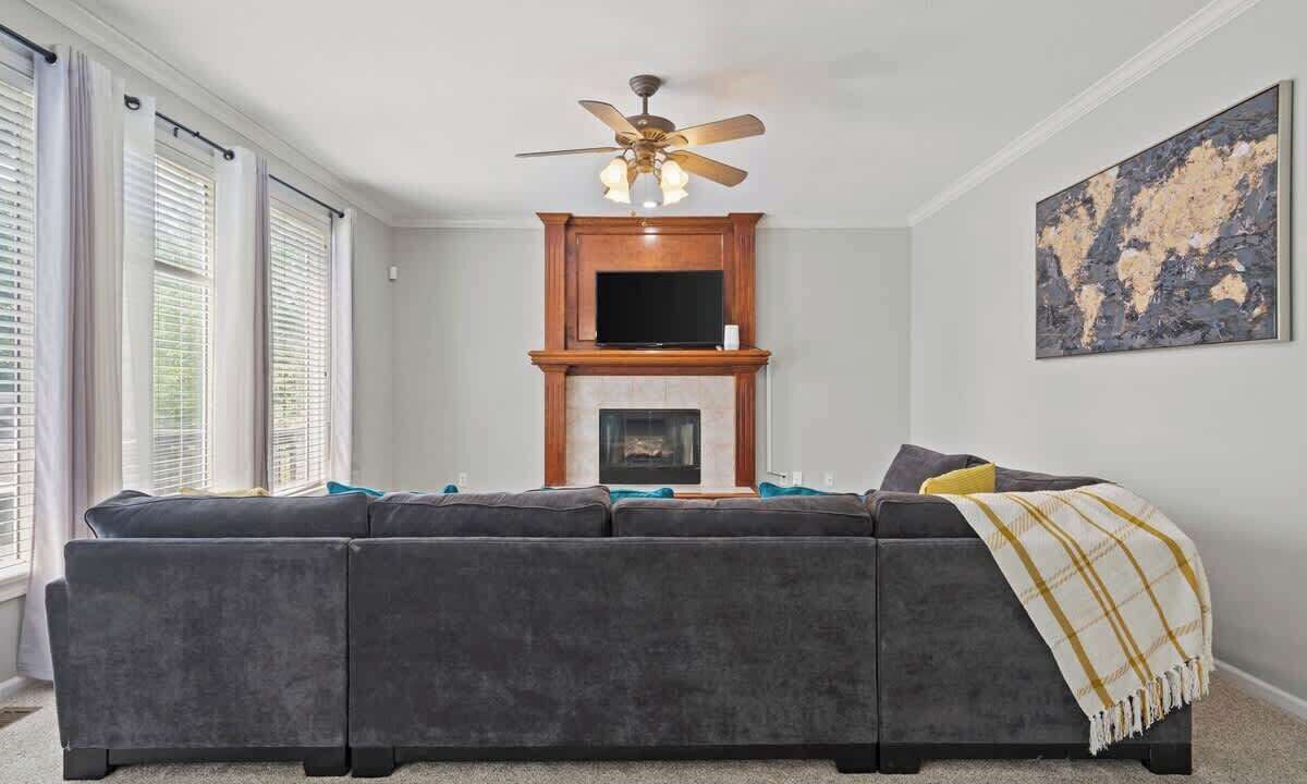 Photo of Livingroom in Shawnee