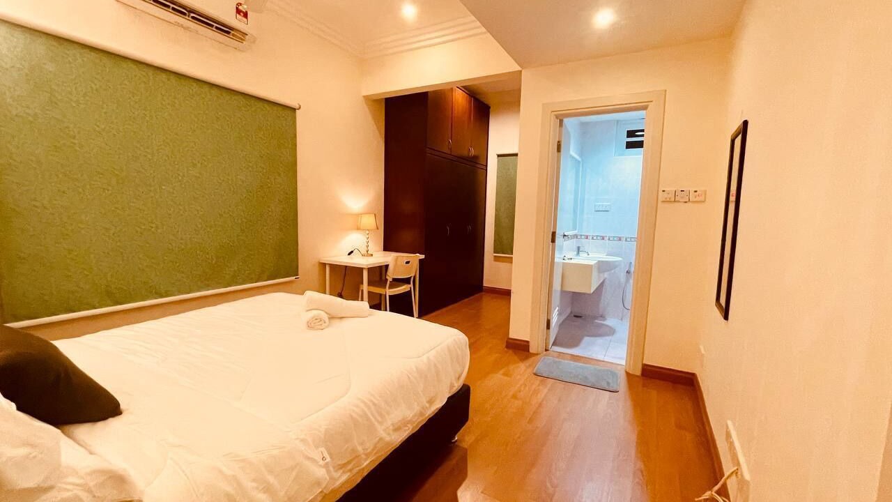 Photo of Bedroom in Batu Ferringhi