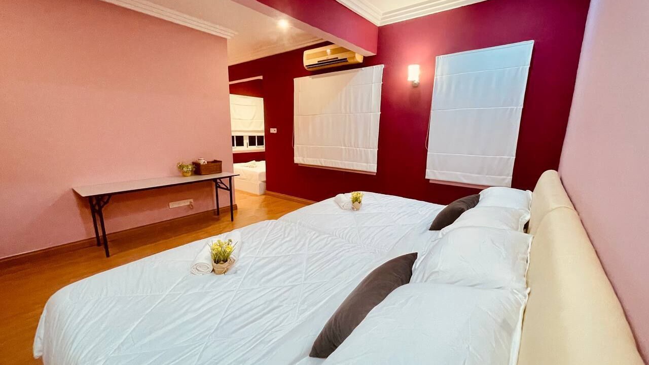 Photo of Bedroom in Batu Ferringhi