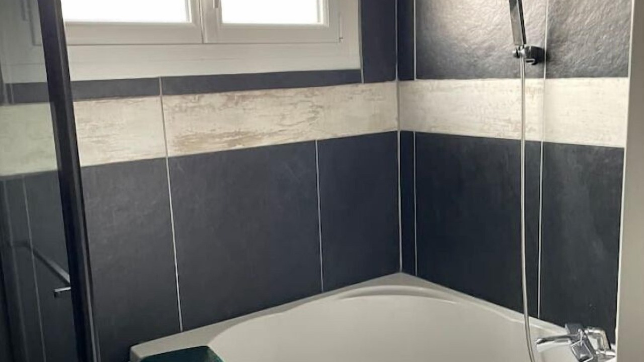Photo of Bathroom in Saint-Quentin-Lamotte-Croix-au-Bailly