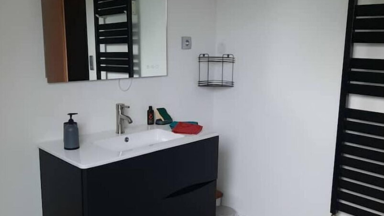 Photo of Bathroom in Saint-Quentin-Lamotte-Croix-au-Bailly